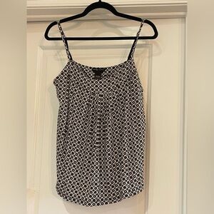 ⭐️New York & Company Black and White Circle Pattern Camisole built in Shelf bra